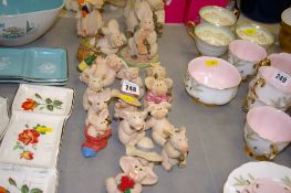 Good collection of Piggin' ornaments