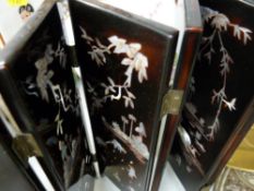 Miniature Chinese screen with mother of pearl decoration