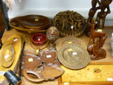 Good collection of mid Century and modern treen ware