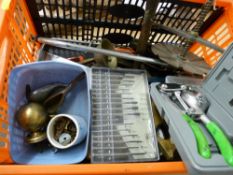Crate of small hand tools, fixtures and fittings