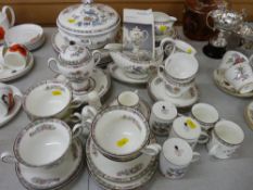 Fifty plus pieces of Wedgwood 'Kutani Crane' tea, coffee and dinnerware