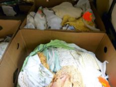 Two boxes of mixed table and other linen