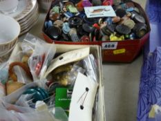 Vintage tin and box containing a large quantity of buttons etc