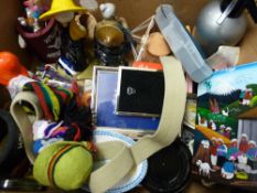 Box of mixed collectables