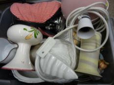 Crate of mixed crockery and ornamental ware