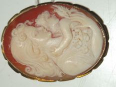 18 carat gold mounted shell cameo brooch/pendant,