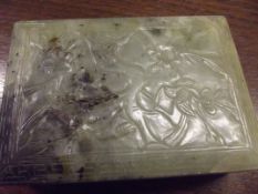 Carved jade box, foliage decoration and exotic bir