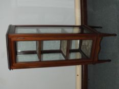 Edwardian mahogany vitrine cabinet, string inlay t