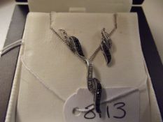 9ct Gold Pendant with Matching Earrings