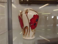 Moorcroft vase, Harvest Poppey