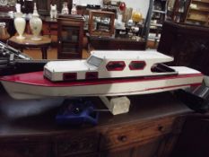 Model pond yacht