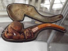 Cased pipe with 9 ct gold rim