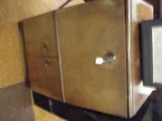 Record storage cabinet