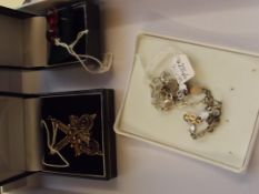 Collection of jewellery to include silver