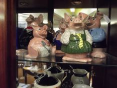 5 Natwest pigs