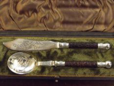 Cased flatware set