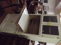 Mid-century kitchenette