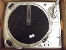 Numark TT1650 turntable