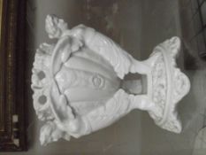 Spode Coplelands vase with caryatid cherubs