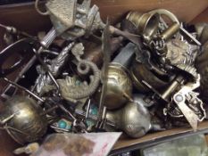 Assorted base metal smalls and curious