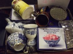 Assorted glass ware and ceramics, blue and white e