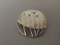 Pin brooch