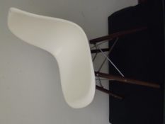 DSW Eames inspired white fibre glass seat with woo