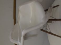 Eames white seat with wood legs chair