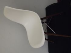 DSW Eames inspired white fibre glass seat with woo
