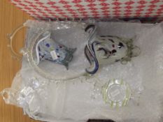 4 pieces of art glass