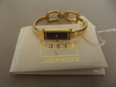 Lady's Gucci wristwatch with COA