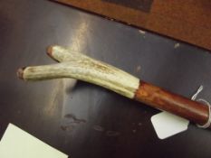 Antler 'thumb' walking stick