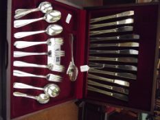 Cased Viner's cutlery set