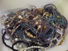 Assorted costume jewellery