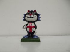 Lorna Bailey cat, football