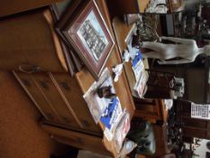 Three drawer two cupboard dressing table