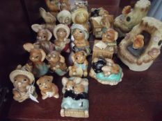11 Pendelfin figures