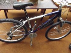 Team Saracen gent's mountain bike