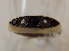 9 ct gold lady's ring