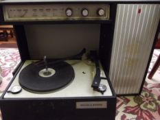 Challenge compact record player/radio