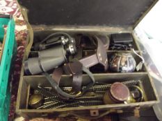 Mixed box to include field glasses