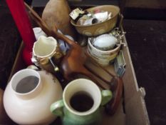 Mixed box to include a hand painted vase