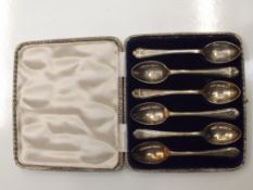 Cased set of six silver teaspoons, the terminals d