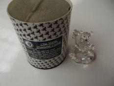 One world diamond crystal figure of a bear, 8 cm