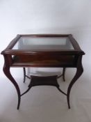 A Mahogany Vitrine, approx 58 x 40 x 75 cms.