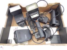 Metz Camera Flashguns 36CT-3, 32CT-4 (tested - working), 40MZ-Z and two x G15 battery holders (