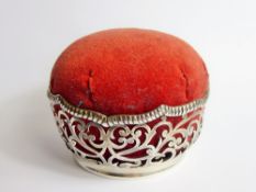 A Sterling Silver Circular Pin Cushion, Birmingham hallmark, dated 1905, mm BB