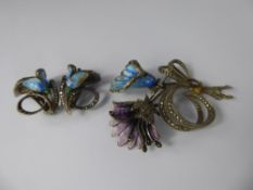 Miscellaneous Costume Jewellery, including mother of pearl necklace, lapis lazuli style beads,