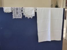 A Quantity of Antique Linen, including glass cloths, round lace doilies, oval lace doilies, tray