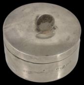 A 1920s gentlemen's silver dress stud/cuff link box hallmarked Birmingham 1923 with makers